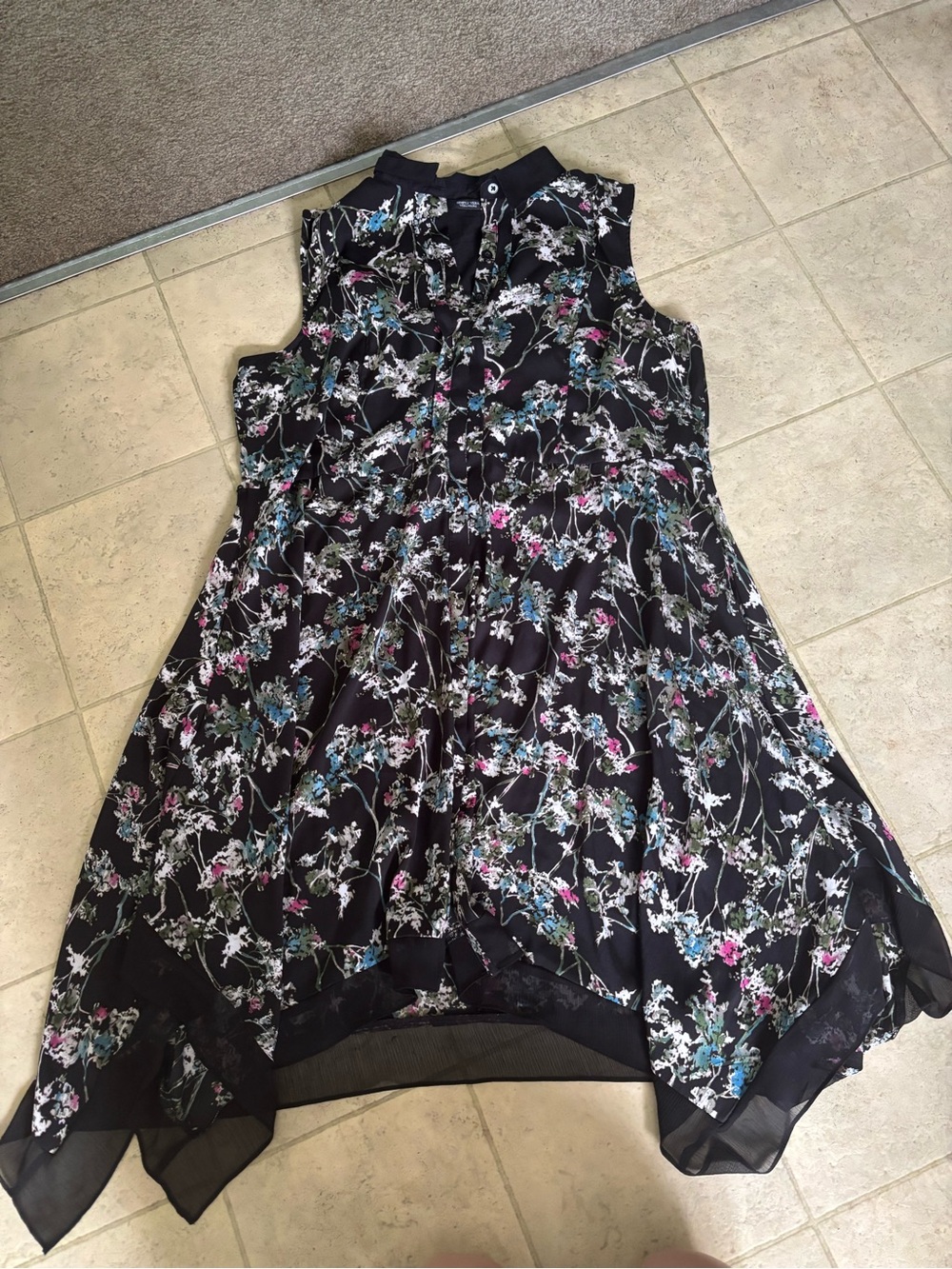 Simply Vera Wang Dress